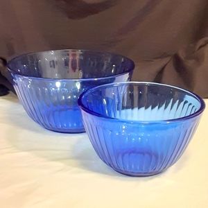 2 Pyrex Cobalt Bowls Blue Fluted Ribbed Excellent Condition
